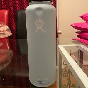 Blue hydroflask